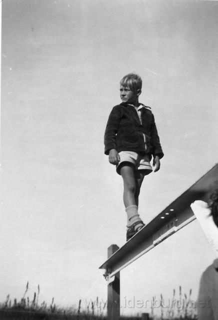 1953 - Ruurd(-Jan) Idenburg op 10-jarige leeftijd